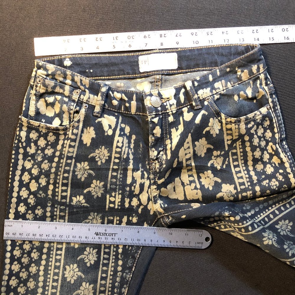 Free People Bali Mantra Flare Jeans Sz 26 - Picture 12 of 16